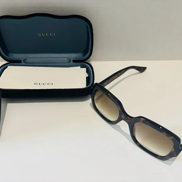 Authentic GUCCI Brown Tortoise Oversized Sunglasses - New with Packaging - Picture 2 of 7